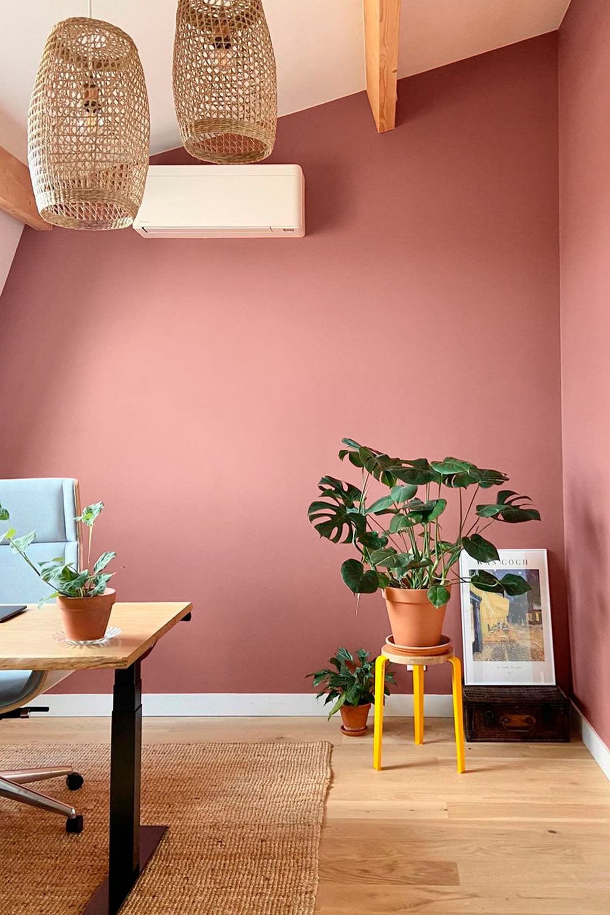 Inspiration déco : ambiance 1 avec la peinture Bella terra - teinte terracotta rouge 