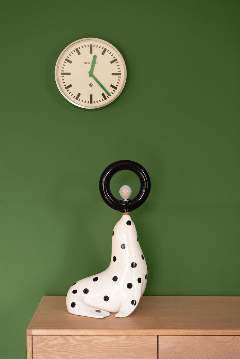 Visualisation 3D de la peinture Fresh cut avec ombres - teinte vert olive moyen