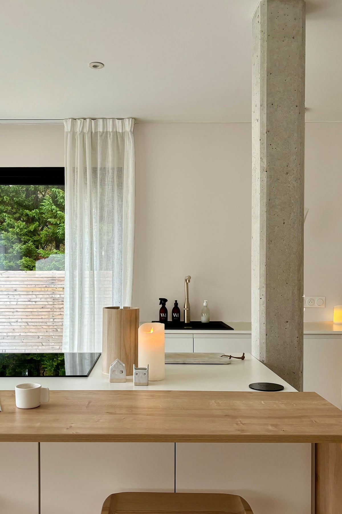 Inspiration déco : ambiance 1 avec la peinture Lazy greige - teinte greige doux 