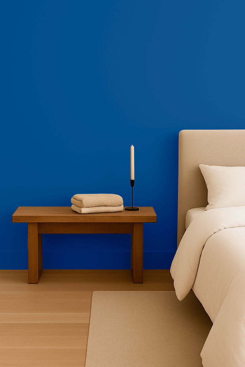 Inspiration déco : ambiance 1 avec la peinture Ouzo calling - teinte bleu outremer