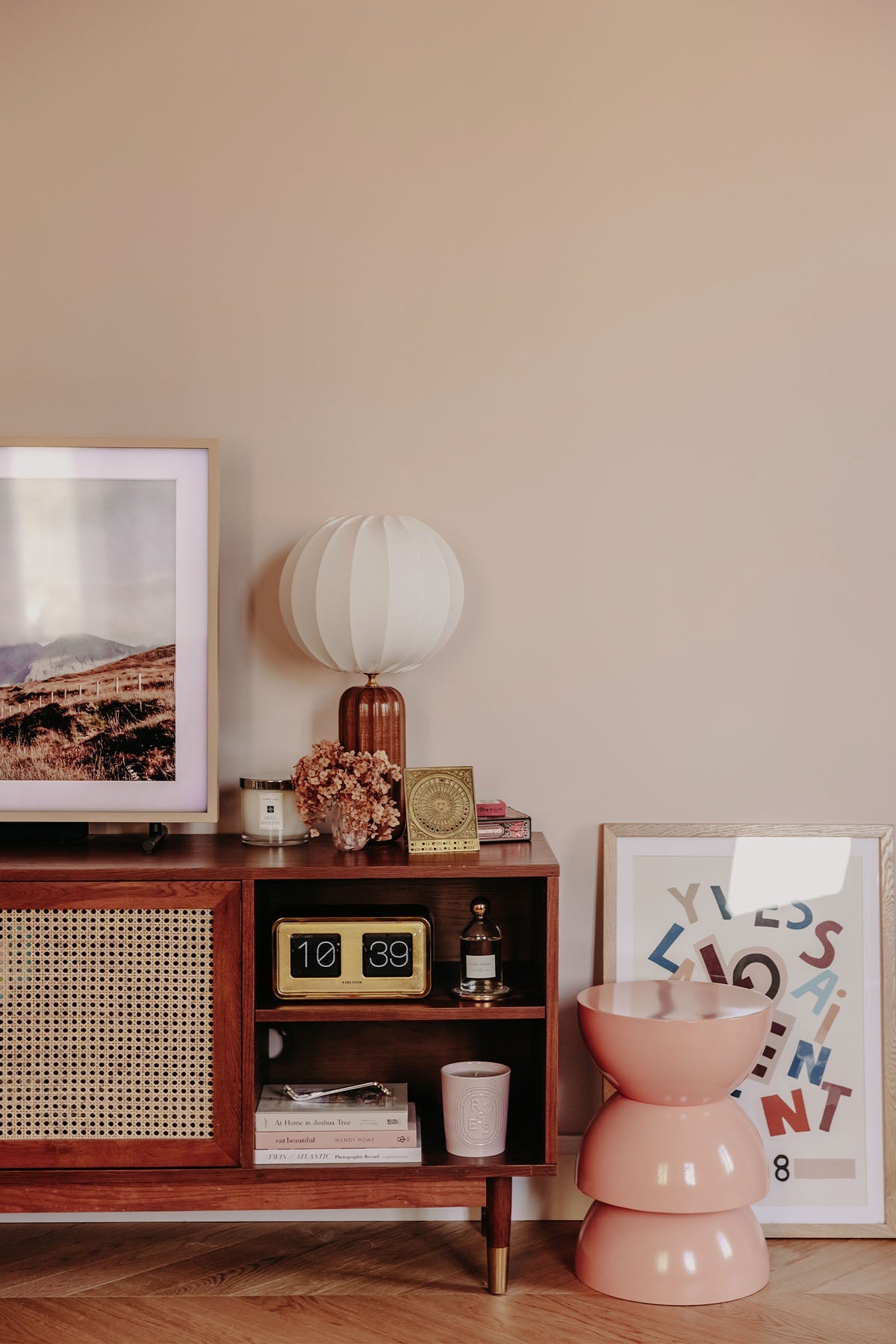 Inspiration déco : ambiance 2 avec la peinture Kashmir road - teinte rose beige poudre 